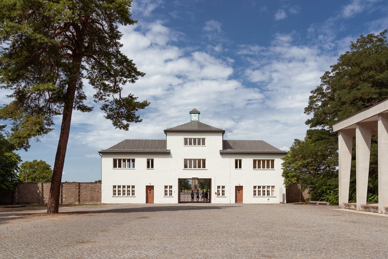 Z Berlina: piesza wycieczka po pamięci Sachsenhausen w małej grupieWycieczka grupowa w języku angielskim