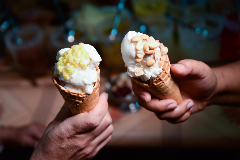 Ayutthaya : Street Food Tour with Hotel Pickup and Guide