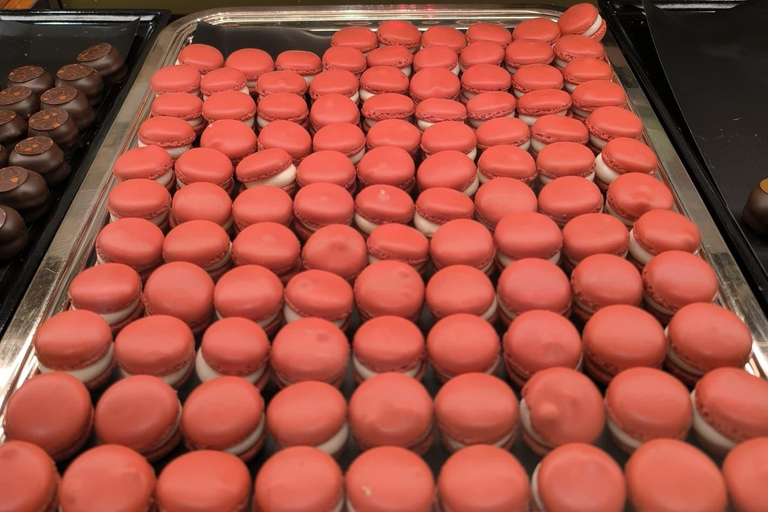 Zurich Walking Food Tour: an itinerant Swiss full meal Zurich Sunset Walking Tour: an itinerant Swiss dinner