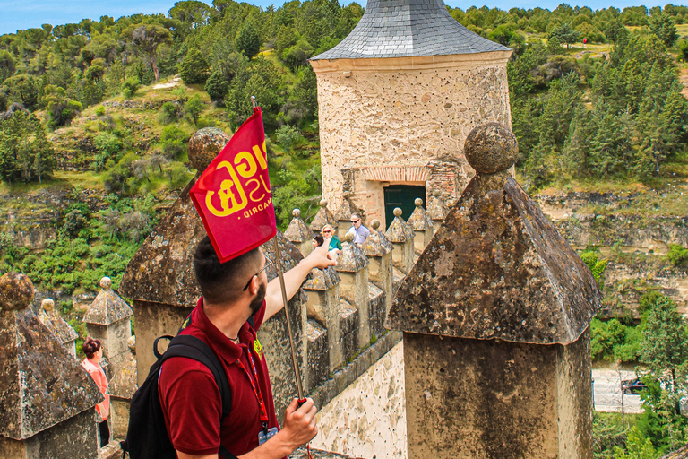 Au départ de Madrid : Excursion guidée à Ségovie, option AlcazarL&#039;expérience de Ségovie