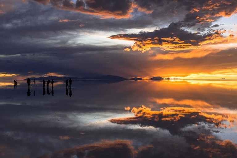 Bolivia: Zonsondergang op de zoutvlakte van Salar de Uyuni