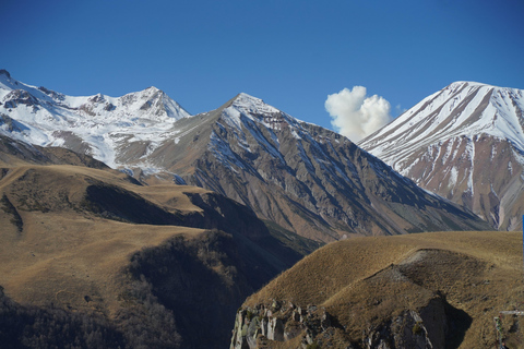 From Tbilisi: 2-Day Kazbegi Tour with Overnight Stay