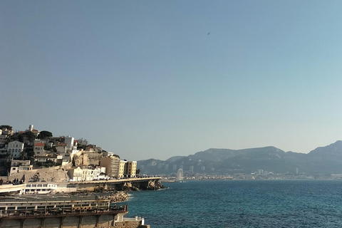 Aix: Safari in Marseille, Cassis & Bootsfahrt zu den CalanquesKleine Gruppe