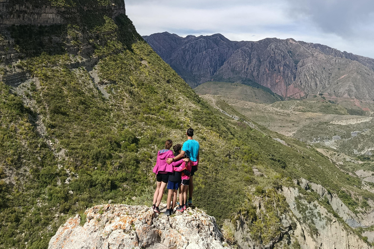 1-day Inca Trail, Maragua Crater, and Dinosaur Footprints Excursion 1-day maragua and dinosaur footprints tours