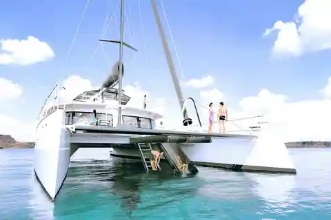 Kissamos: Crucero de lujo en catamarán por Balos y Gramvousa al atardecer