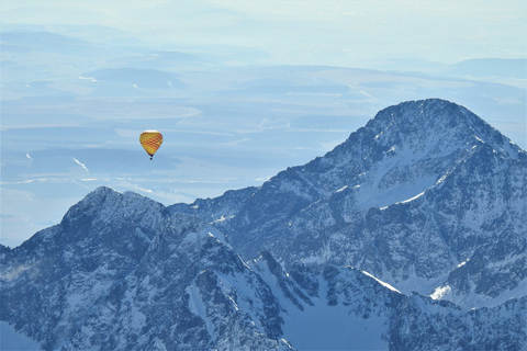 Zakopane: Tatra Mountains Balloon Flight Tour with Champagne Small-Group Tour