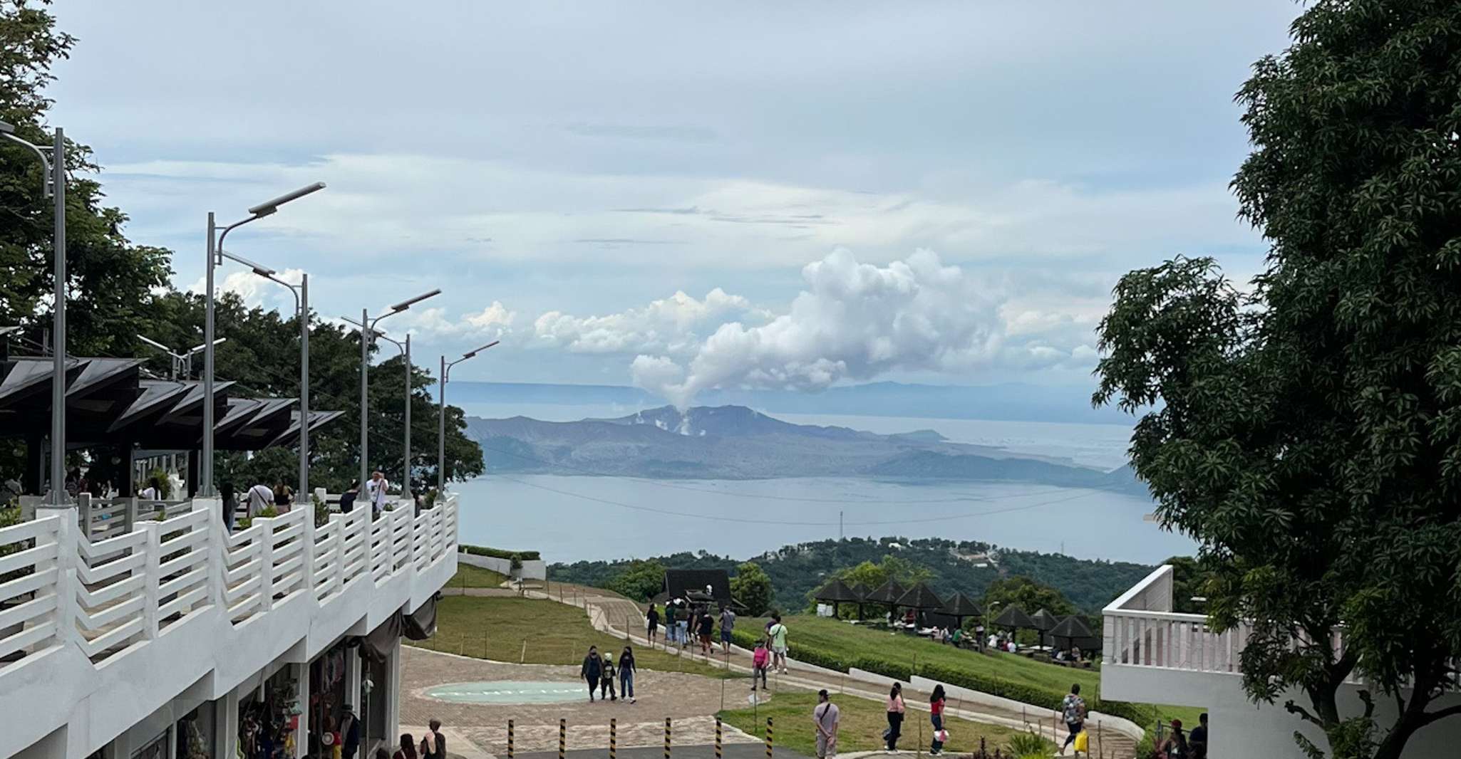 Taal Vocano Day tour Experience with Mari - Housity