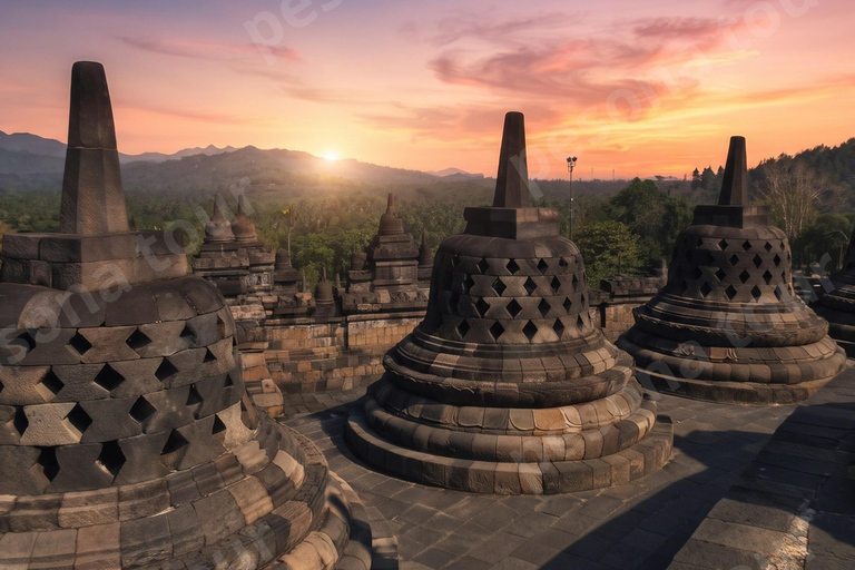 Yogyakarta: Private Dual-Temple Tour Up to 5 Pax Full Day Tour for 10 Hour