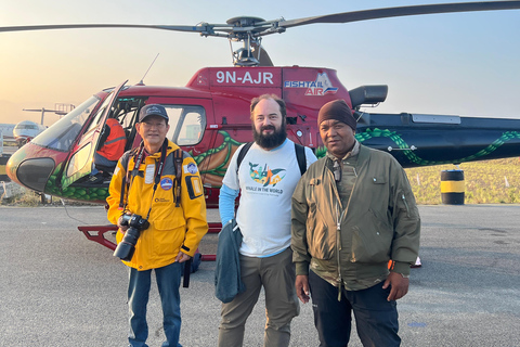 珠穆朗玛峰大本营和五峰岭直升机之旅预订