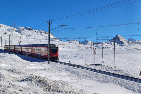 Depuis Milan : Le train de la Bernina, les Alpes suisses et l'excursion à Saint-Moritz