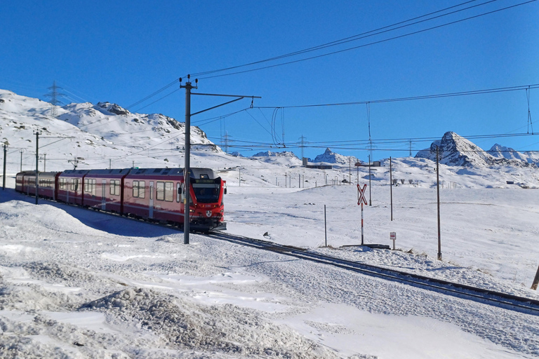 Depuis Milan : Le train de la Bernina, les Alpes suisses et l'excursion à Saint-Moritz