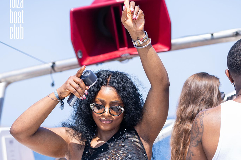 Ibiza: Sunset Boat Party at Ibiza Boat Club with Open Bar Aftersun Ibiza Sunset Boat Party: Early Bird Phase 1