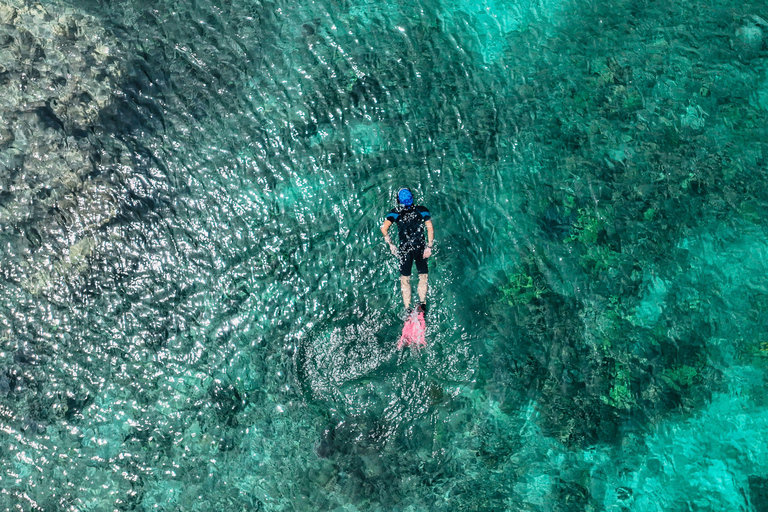 From Bali: Nusa Penida Day Trip with Fast Boat & Lunch