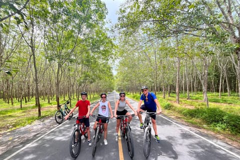 Phuket: Half-Day Countryside Cycling Tour with Lunch