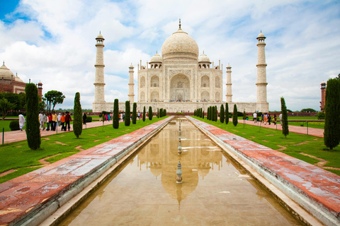 From Delhi: 2-Day Golden Triangle Tour to Agra and JaipurPrivate Tour with 4 Star Accommodation