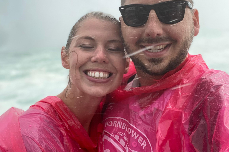 Cataratas do Niágara: Tour c/ Torre, Viagem e Cruzeiro de BarcoEpic Niagara Falls Tour c/ Torre, Viagem e Cruzeiro de Barco