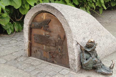 Wroclaw: Old Town, Ostrów Tumski, and Dwarves Guided Tour