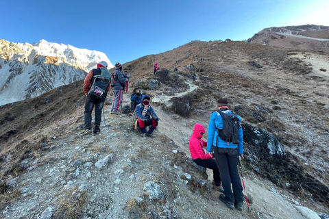 Un Trekking de 10 Días a Langtang: Naturaleza, Cultura y Aventura