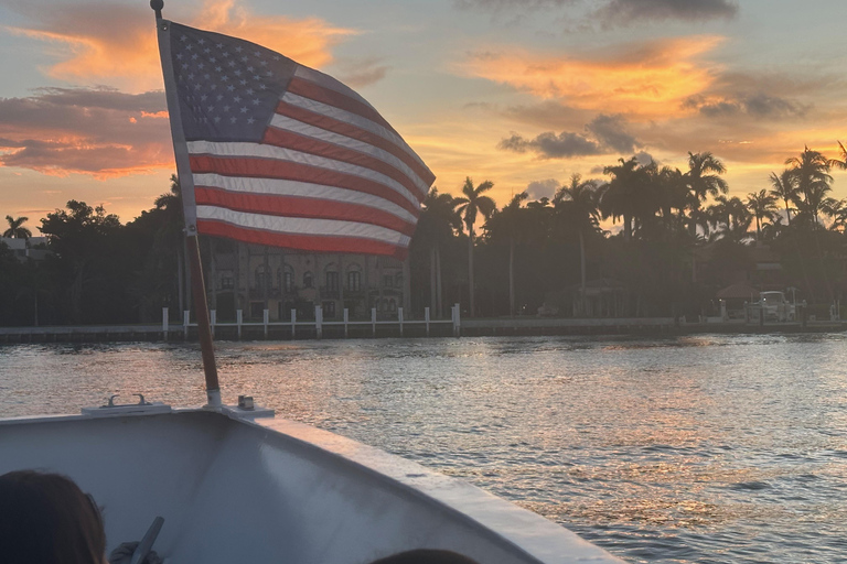 Crociera serale al tramonto a Miami Case dei milionari + Luci dello skylineCrociera al tramonto a Miami: case da milionari + luci dello skyline