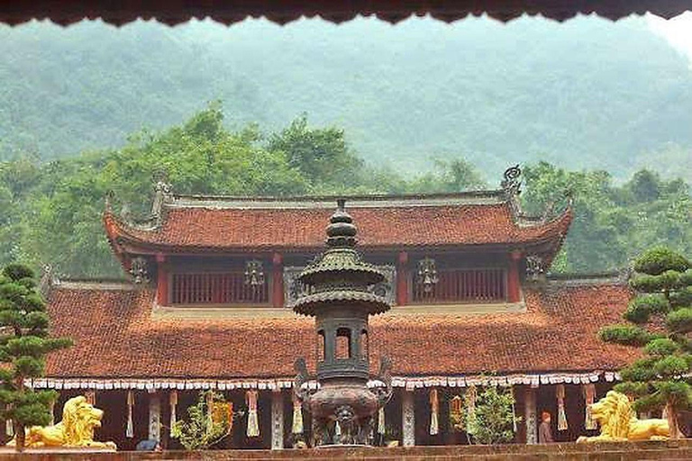 Hanoi: Huong Pagoda Day Trip with Boat and Cable Car