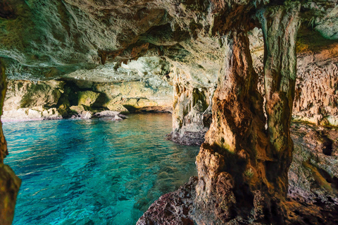 Cala Varques: Expedição guiada de caiaque e mergulho com snorkel nas cavernas marinhas