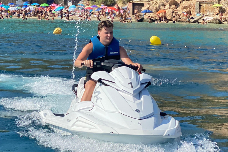 Cala Salada: 30-Minute Jet Ski Experience