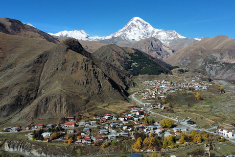Tbilisi: Kazbegi and Juta Private Day Trip with Pickup