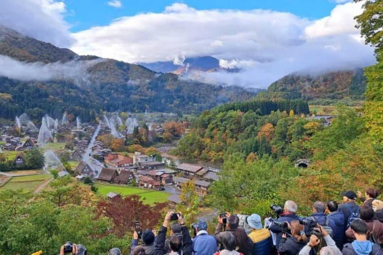 Escursione privata di una giornata a Shirakawa-go e Takayama