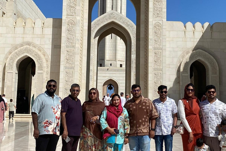 Muscat 3-Hour City Tour: Visit Mosque, Opera & Mutrah Souq