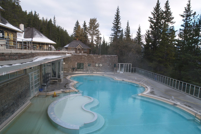 Banff with Gondola, Minnewanka Cruise, Hot Spring & 3 Lakes