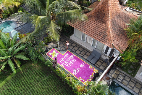 Ubud: Flower Pool Decoration with Photographer & Drone Ubud: Flower Pool Decoration with Photographer & Drone