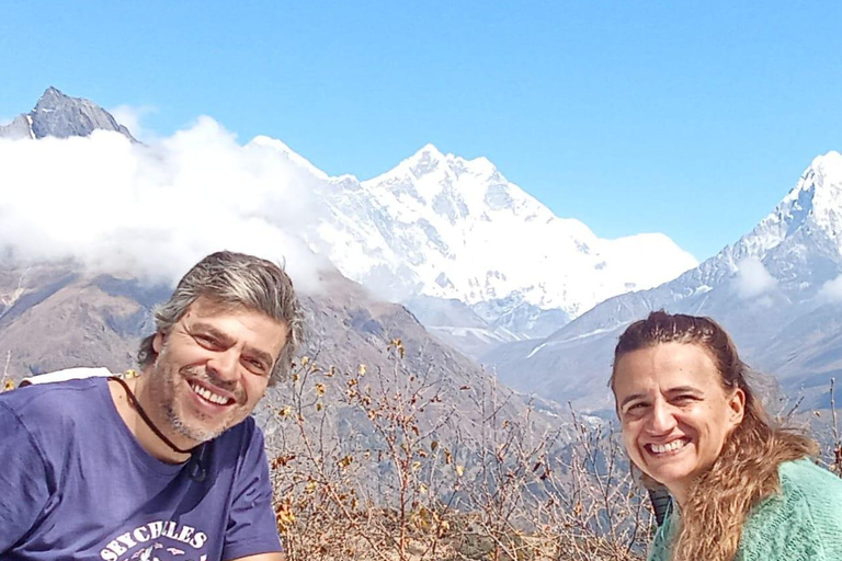 Nepal: 14-Day Everest Base Camp Trek with Lady Guide From Kathmandu : Guide+Permit Package