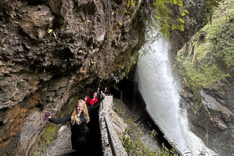 De Quito à Baños : Aventure d&#039;une journée avec chutes d&#039;eauVisite partagée