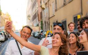 Barcelona: City Walking Tour with Local Guide