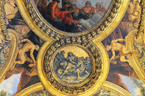 Versailles: Palace & Gardens Private Tour by Golf Cart