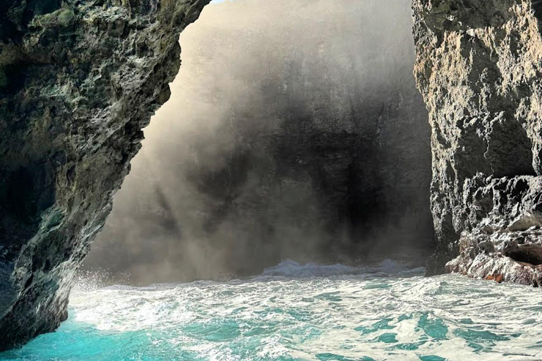 Waimea: Nā Pali Coast Zodiac Raft Sea Caves + Snorkel Nā Pali Coast Zodiac Raft Sea Caves + Snorkel Expedition