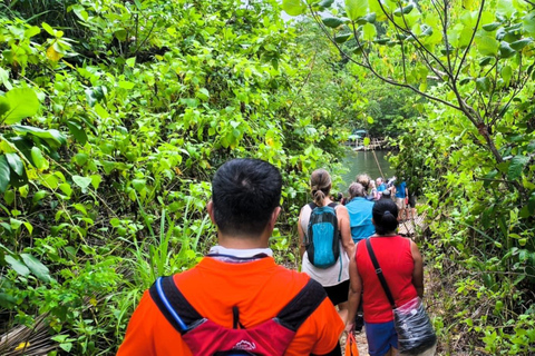 Puerto Princesa: Jungle Trail Trek to the Underground River