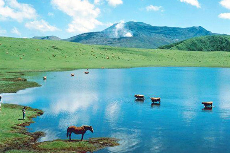 Fukuoka: Excursión de un día al Volcán Aso, Onsen y Castillo de Kumamoto