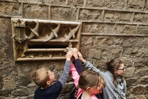 Churros, warme chocolademelk en games-familietour