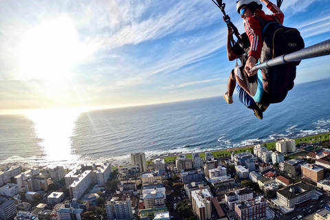 Kapstadt: Tandem-Paragliding mit Blick auf den Tafelberg