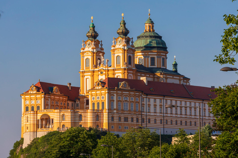 Z Wiednia: Wycieczka 1-dniowa do Melk, Hallstat i SalzburgaWycieczka grupowa