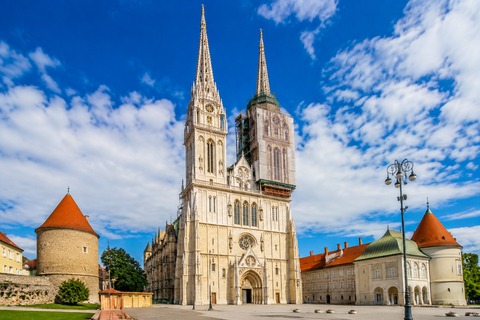From Frankfurt: 7-Day Tour of Central Europe with Hotels