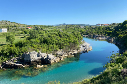 Desde Tirana / Durres : Excursión de un día a Shkodra con paseo por el lago