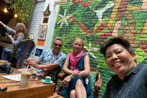 Jakarta: Private Walking Tour with a Local Jakarta: 4-Hour Private Walking Tour with a Local