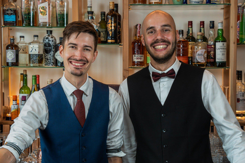 Cocktail classes with a professional (hands-on workshop) Cocktail class with a professional (hands-on workshop)