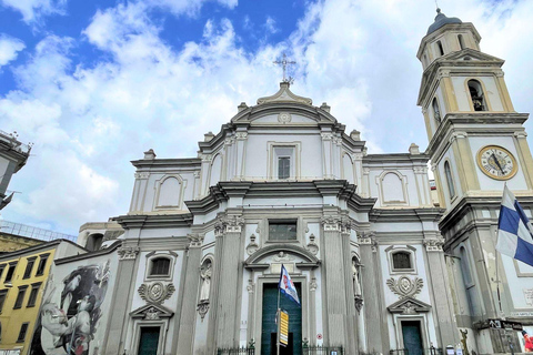 Naples: Sanità tour among ancient catacombs and folklore