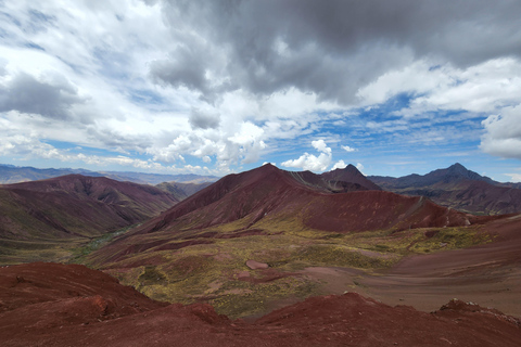 Vanuit Cusco: Dagvullende tour naar de Regenboogberg en de Rode Vallei