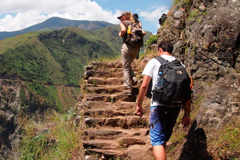 Cusco: 4-Day Inca Trail to Machu Picchu whit return in train
