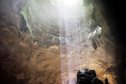 Yogyakarta: Sonnenaufgang auf dem Merapi, Jomblang-Höhle und Pindul-Höhleyogyakarta : mt merapi sonnenaufgang, jomblang höhle und pindul höhle