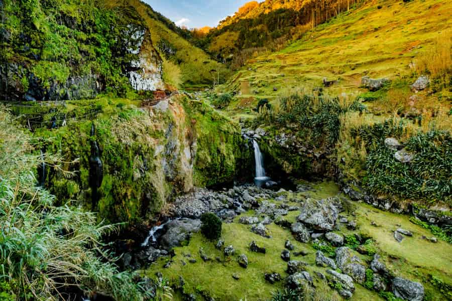 Ponta Delgada: Verborgene Juwelen von São Miguel Ganztagestour mit dem Van. Foto: GetYourGuide